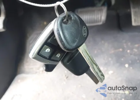 2011 Kia Sorento Lx из США, поврежденный, VIN 5XYKTCA13BG022340